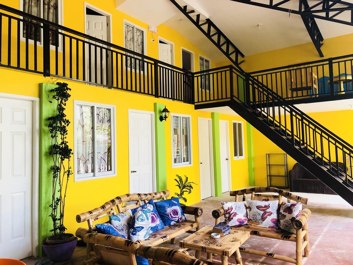 Colors Boutique Hostel Puerto Princesa ภายนอก รูปภาพ