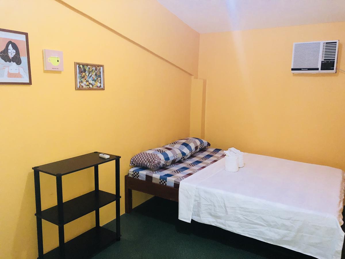 Colors Boutique Hostel Puerto Princesa ภายนอก รูปภาพ